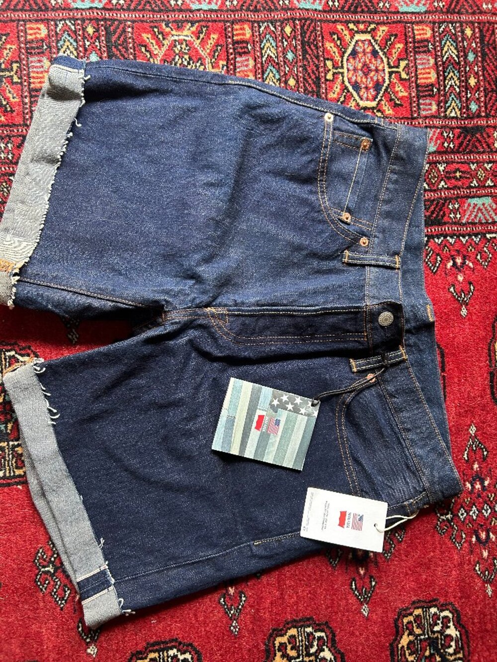 NWT‎ Women's Levi's 501 Jean Shorts. Hard to find!